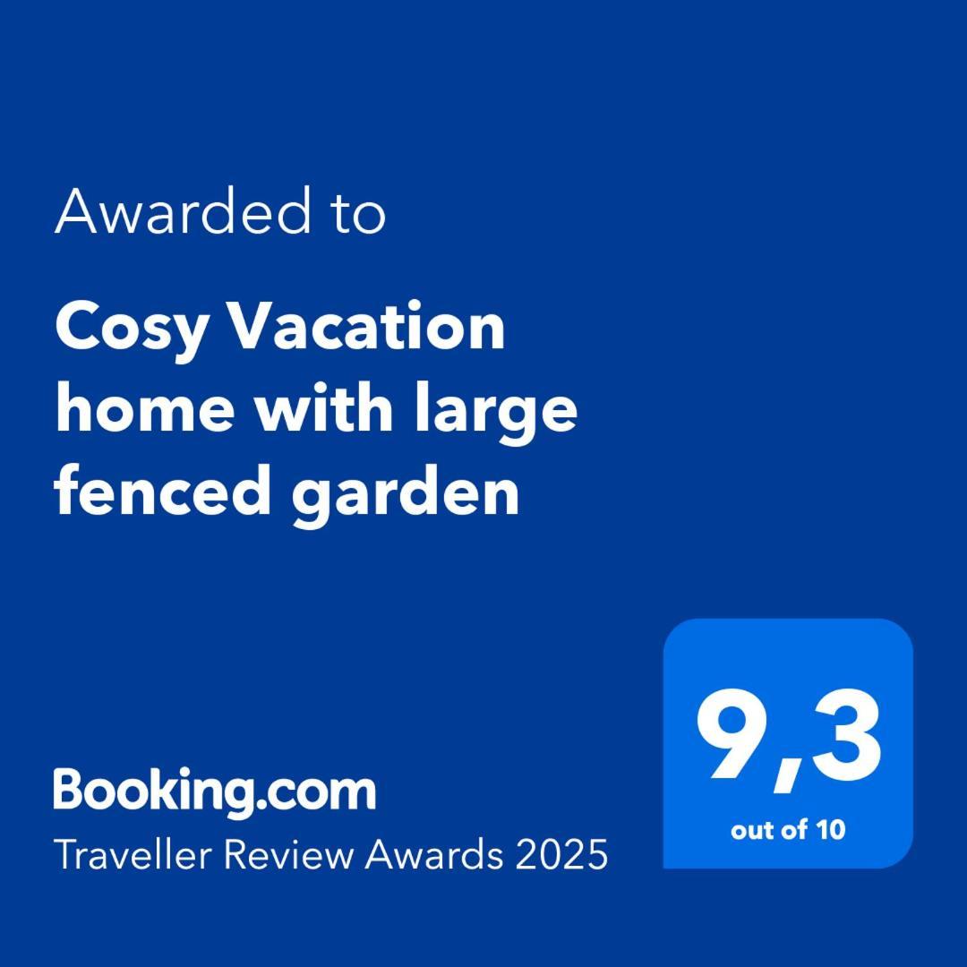 Cosy Vacation Home With Large Fenced Garden بروينسي المظهر الخارجي الصورة